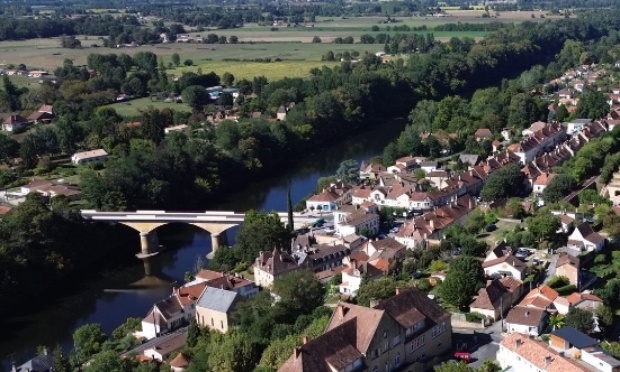 Non à la fermeture d'une classe du RPI de Mouleydier et Saint-Germain-et-Mons