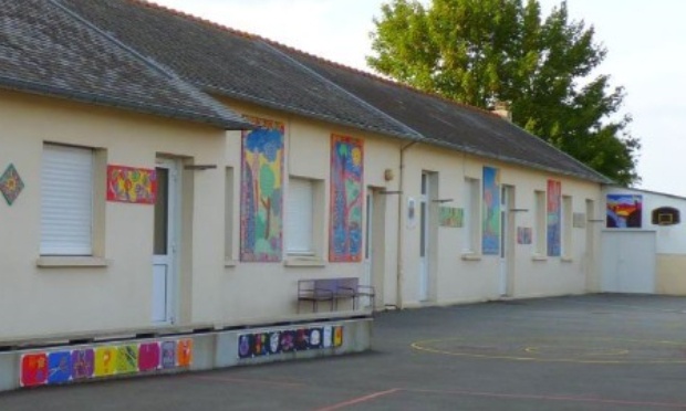 Pour que les classes de CP/CE et CM de l'école St Yves restent dans les locaux municipaux