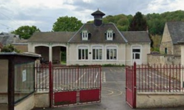 Contre la fermeture d'une classe à Cessières