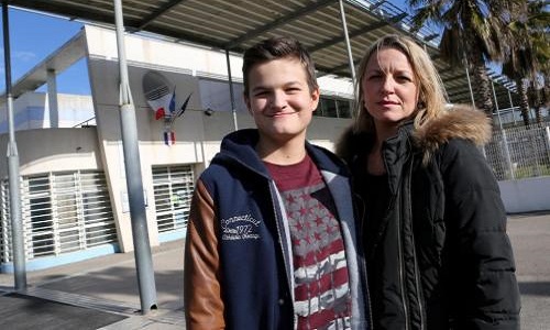 Pour que Tom (enfant autiste) puisse rester scolarisé dans son collège