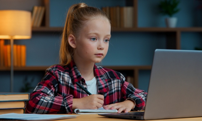 Pour des cours à distance pour les élèves habitant loin