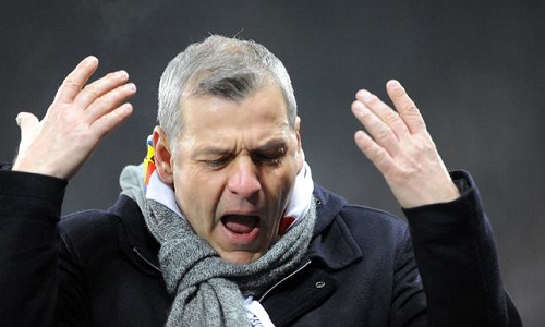 Pour la démission de Genesio