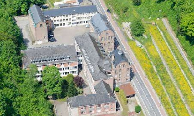 Pour conserver le nom Burnot dans l'appellation du collège