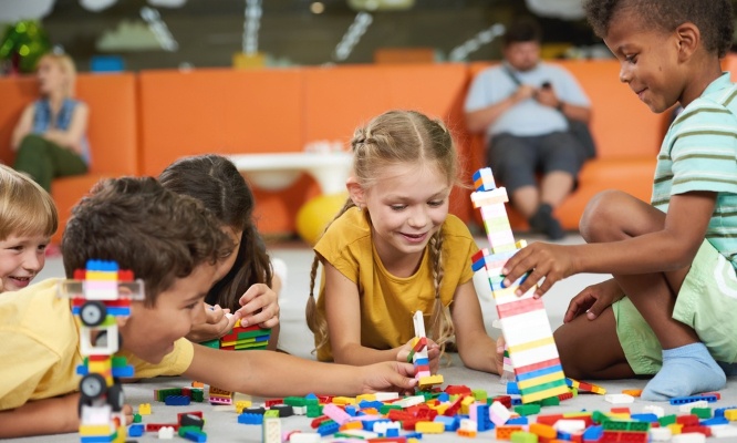 Pour l'ouverture du centre de loisirs municipal de Montagnac en août chaque année