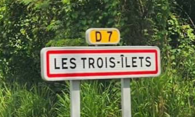 Pour la r&eacute;paration urgente des nids-de-poule aux Trois-&Icirc;lets