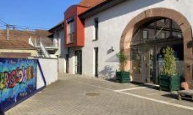 Ma&icirc;tresse absente,  parents sollicit&eacute;s,  mais p&eacute;riscolaire pay&eacute; ! : L'injustice doit cess&eacute; !