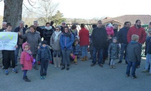 Non à la fermeture d'une classe dans l’école du RPI de Livernon !