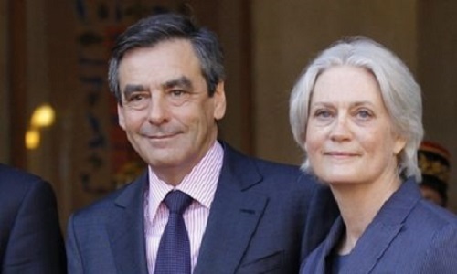 Pour le renvoi devant la Cour de Justice de la République, de Monsieur le Premier Ministre en exercice de la République Française et de Monsieur le Ministre de la Justice