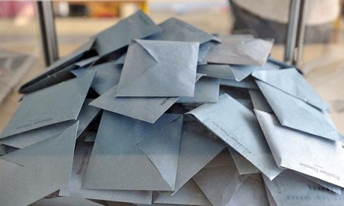 Interdire le FN et anti-républicain de se présenter à toutes les élections