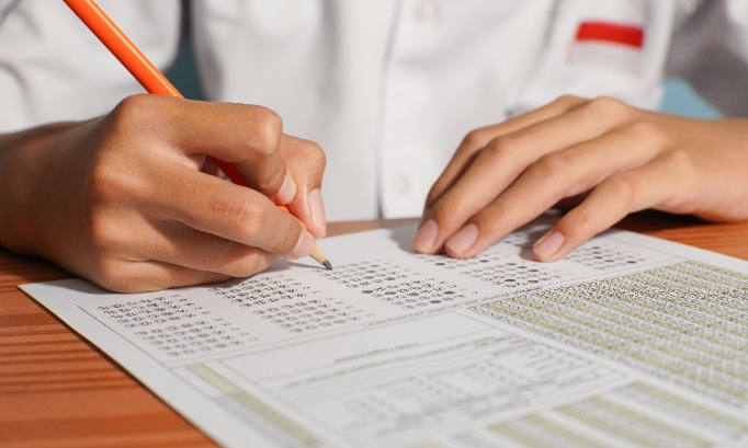 Pour l'annulation des examens de juin 2026 à L’Institut de la Sainte-Famille d’Helmet