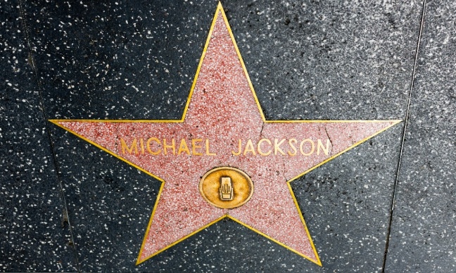 Stop à la censure sur le film Moonwalker de Michael Jackson, Crocodile Dundee et autres !