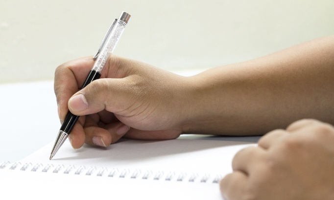 Stoppez les examens stressants au GO Atheneum Anderlecht