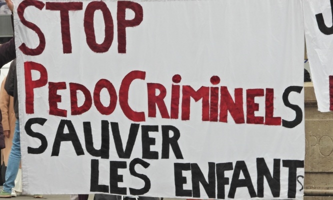 Pour une action immédiate d'Emmanuel Macron contre la pédophilie
