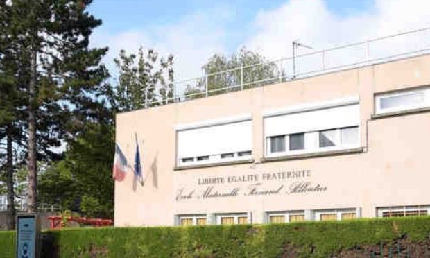 Pour que la kermesse de l&rsquo;&eacute;cole Fernand Pelloutier soit autoris&eacute;e