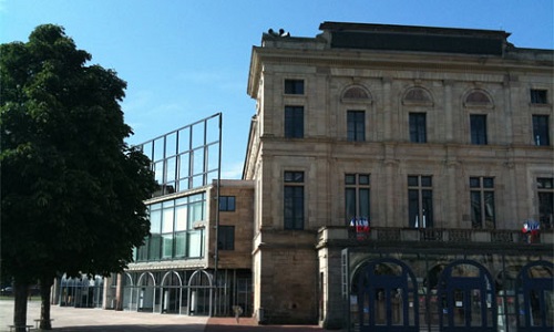 Il faut un directeur pour le théâtre Granit