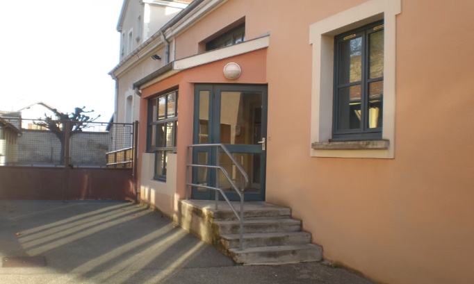 Stop à la fermeture d'une classe à l'école du Bourg de Chavanay - 24 Heures pour être entendu