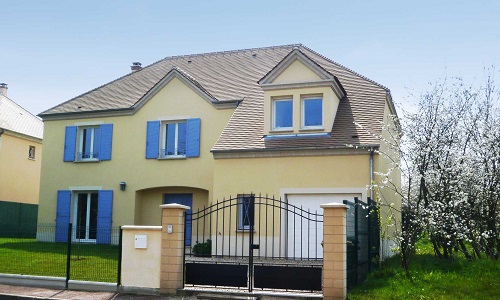 À 77 ans, bientôt à la rue