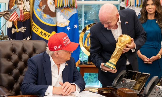 Trump ne doit pas dicter les décisions de la FIFA !