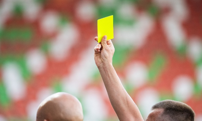 Retirez le carton jaune d'Olise et sanctionnez l'arbitre du France-Paraguay maintenant