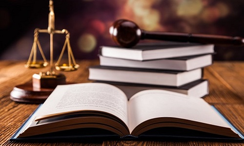 Les parlementaires ne peuvent pas  voter des avantages en leur faveur, dérogatoires aux lois applicables à tous les Français