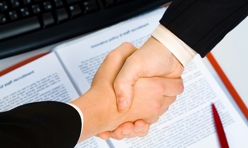 Piégé par un contrat de location de photocopieurs et de matériel en tant que travailleur indépendant. Comment s'en défendre ?