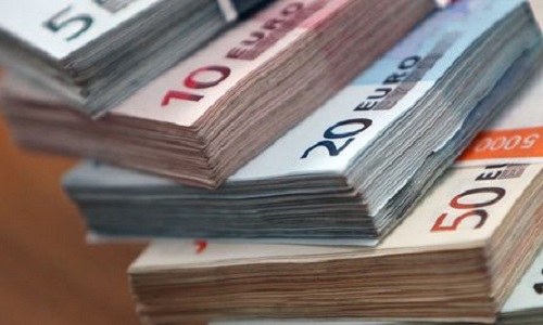 Après les casseroles de F. Fillon, M. Le Pen, ... l'affaire Theo'family, qui est l'élu ?