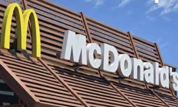 pour un Mcdo à renaison