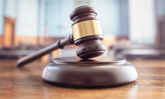Pour la révision du procès du père condamné à tort pour protéger son enfant