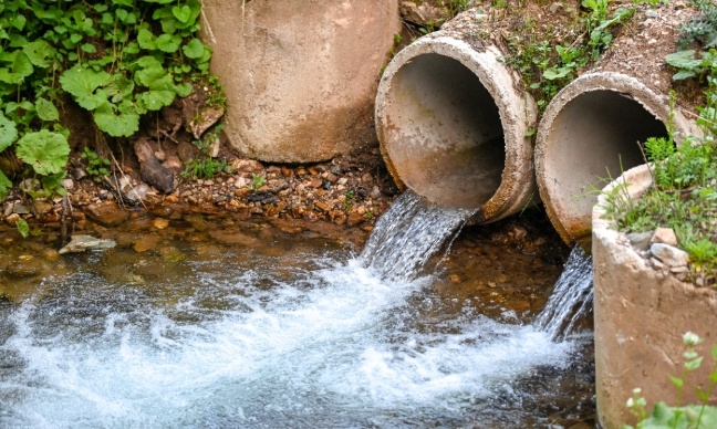 Raccordement aux eaux usées du village