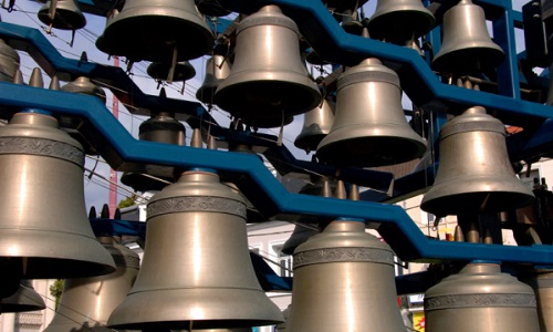 Contre l'arrêt des cloches du village