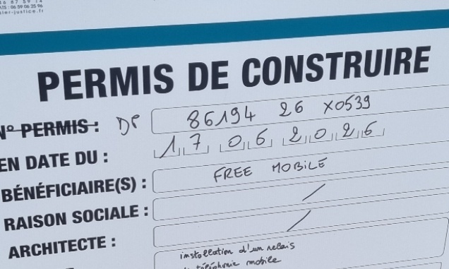 Stop à l'installation d'une antenne relais au 25/29 Bd des Rocs