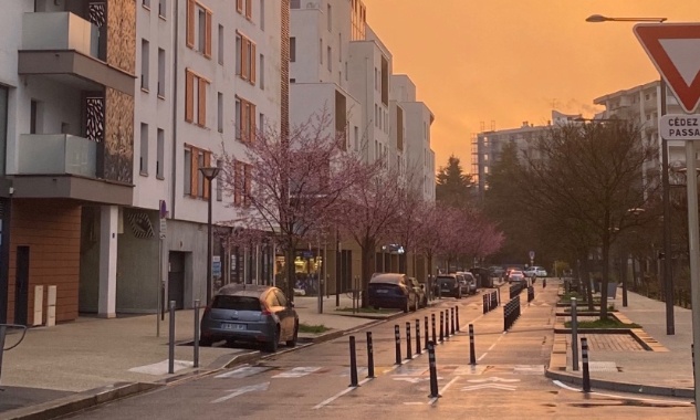 Rue Lucie-Aubrac – Non au retour au double sens, oui à une vraie solution au stationnement