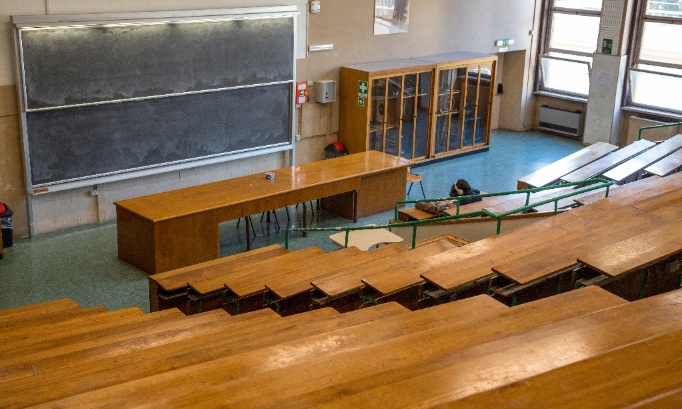 L'administration nous ignore l'école nous dévore