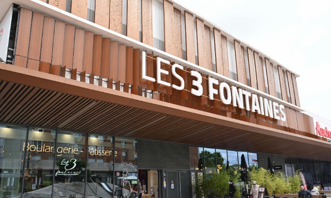 Pour un stationnement accessible et équitable au centre commercial des Trois Fontaines à Cergy