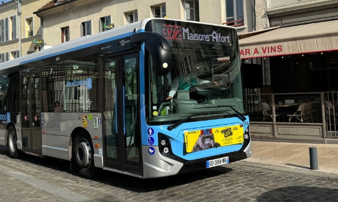 Pour la mise en place de bus le dimanche et jours fériés sur la ligne 372 (RATP Cap Pompadour)
