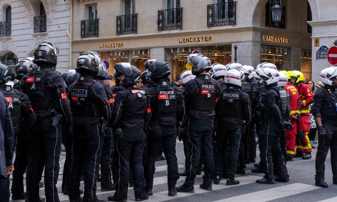 Exigence de fermeté et de responsabilité financière face aux dégradations publiques