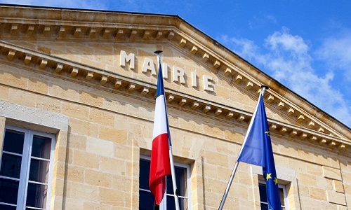 Pour l'édition de la liste des élus nationaux non démocrates n'ayant pas parrainé un candidat à l'élection presidentielle