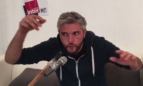 Face à la censure, pour que Pierre-Emmanuel Barré fasse ses chroniques sur Youtube et ouvre un Tipee pour être vraiment indépendant.