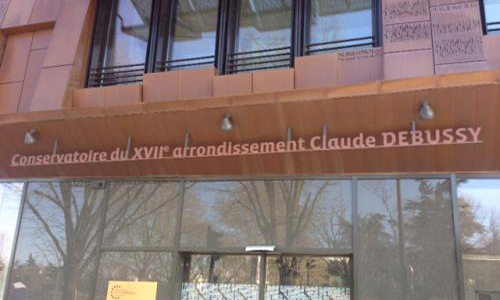 Pour le maintien en détachement de Sophie Comet, professeur de Formation Musicale, au sein du CMA17.
