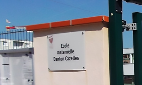 Laissez Stella être scolarisée à Danton Cazelles