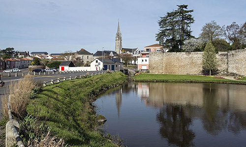 Pour une concertation sur l'aménagement du centre bourg au Loroux Bottereau (44430)