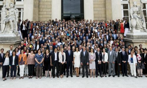 La République En Marche, la démocratie représentative et participative
