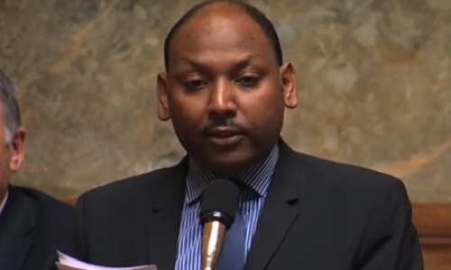 Pour le retrait politique de Thierry Robert