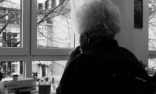 Non à la hausse de la CSG pour les résidents des maisons de retraite sans contrepartie !