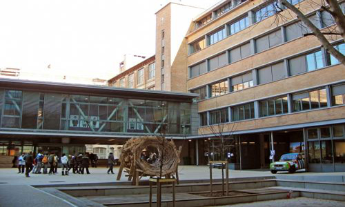Suppression de poste au CDI de l'école Boulle.