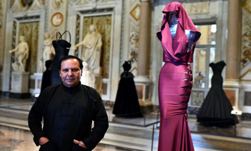 Hommage à M. Azzedine Alaia