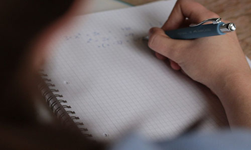 Pour le report de l'interrogation d'histoire