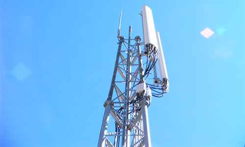 Pour la désactivation de l'antenne-relais, free mobile, au lieu-dit les Cretet