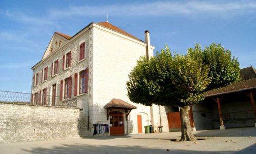 Fermeture d’une classe à Saint-Victor de Morestel