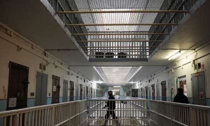 Contre le t&eacute;l&eacute;phone en cellule de prison